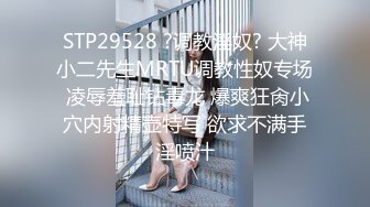 10月新品游泳馆女客更衣淋浴间内部真实高清偸拍一屋子女人脱换衣和洗澡刁钻角度秀色可餐还发现极品巨乳洋妞